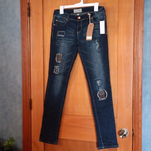 Revolution by Revolt  women's Skinny Distress Patchwork Jeans NWT Size 7 - Picture 1 of 14